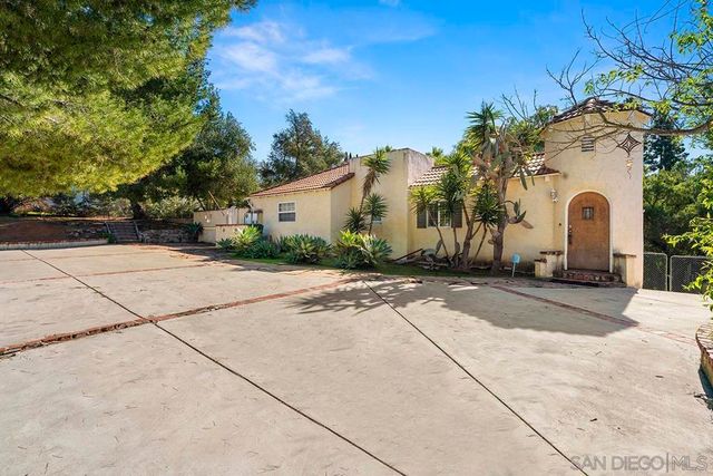 4270 S Tropico Dr, La Mesa, CA 91941