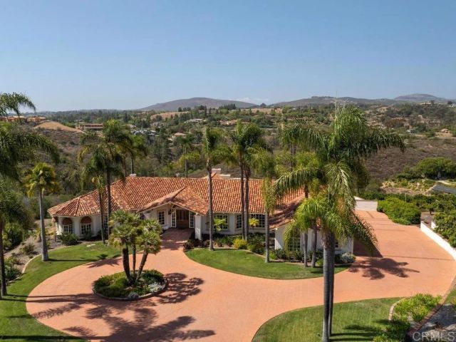 18246 Via Ascenso, Rancho Santa Fe, CA 92091