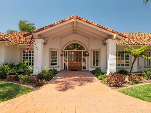 18246 Via Ascenso, Rancho Santa Fe, CA 92091