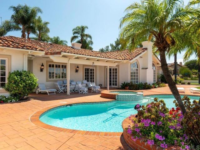18246 Via Ascenso, Rancho Santa Fe, CA 92091