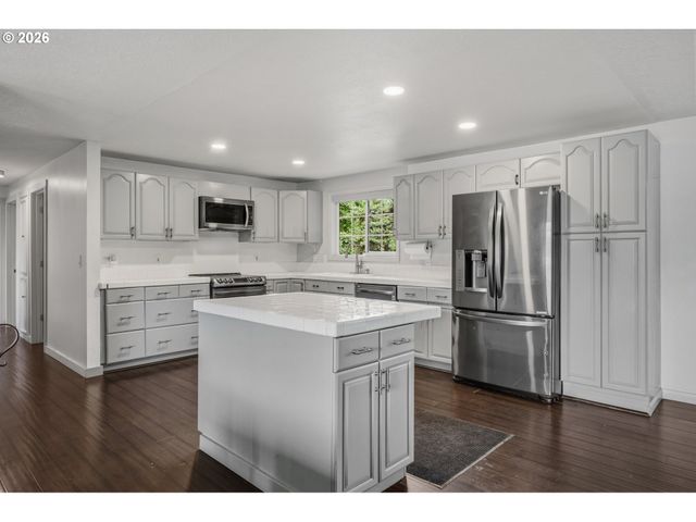 1187 NETZEL St, Oregon City, OR 97045