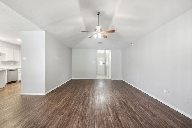 6000 Lavaca Drive, Arlington, TX 76018