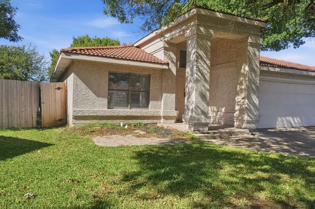 6000 Lavaca Drive, Arlington, TX 76018