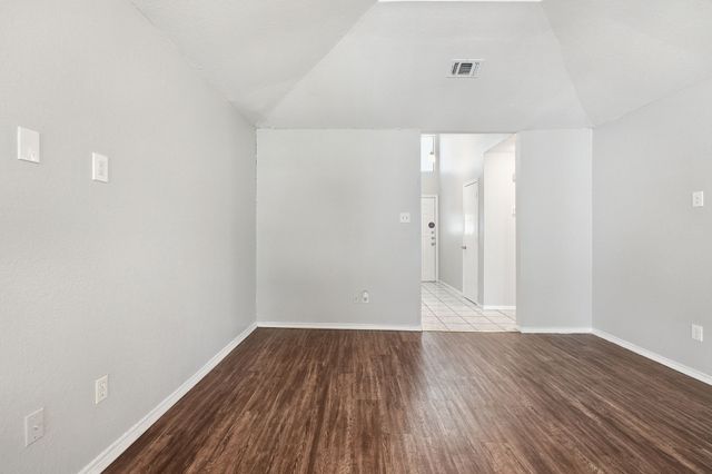 6000 Lavaca Drive, Arlington, TX 76018