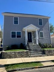 520 Wayne Street, Bridgeport, CT 06606