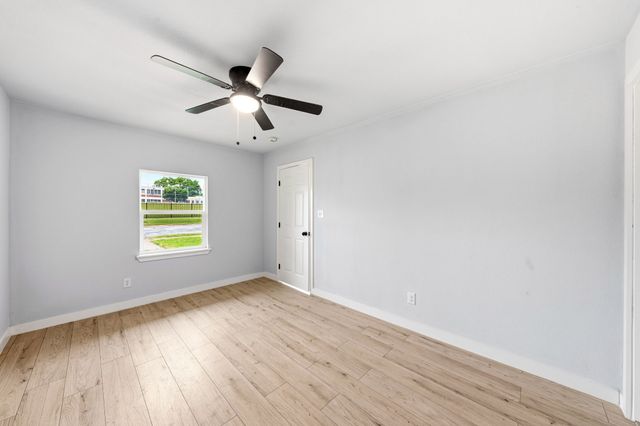 3842 Soft Wind Drive, Dallas, TX 75241