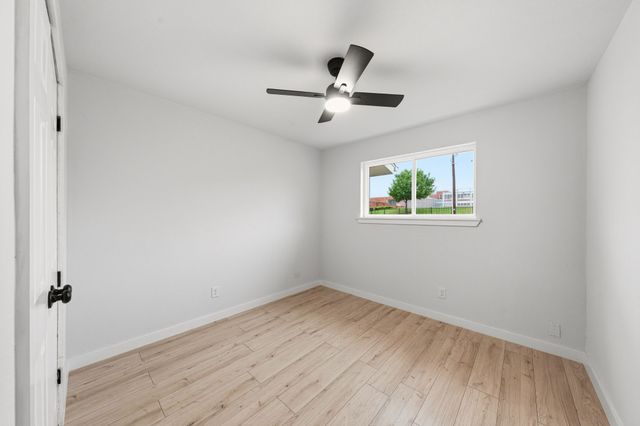 3842 Soft Wind Drive, Dallas, TX 75241
