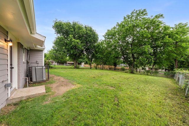 3842 Soft Wind Drive, Dallas, TX 75241