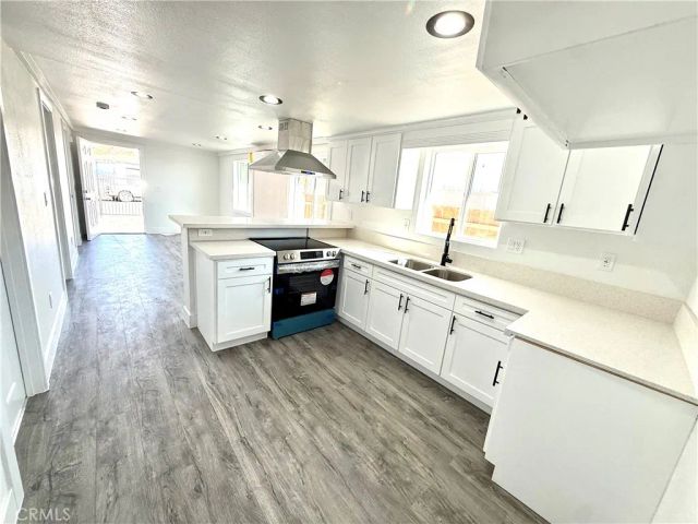 2368 E 107 th st, Los Angeles, CA 90002