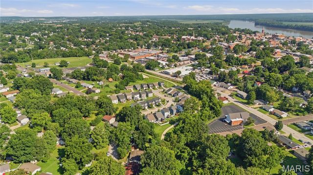 517 E 11th Street, Washington, MO 63090