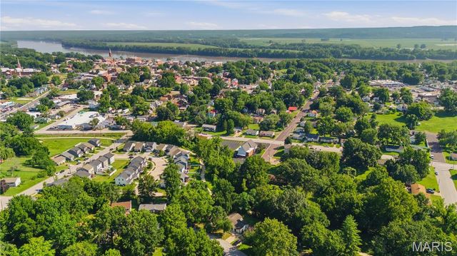 517 E 11th Street, Washington, MO 63090