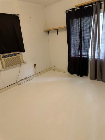 508 SW 18th St, Lawton, OK 73505