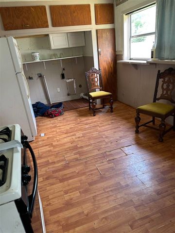 508 SW 18th St, Lawton, OK 73505