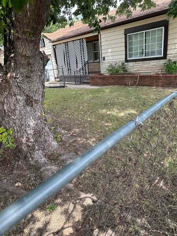 508 SW 18th St, Lawton, OK 73505