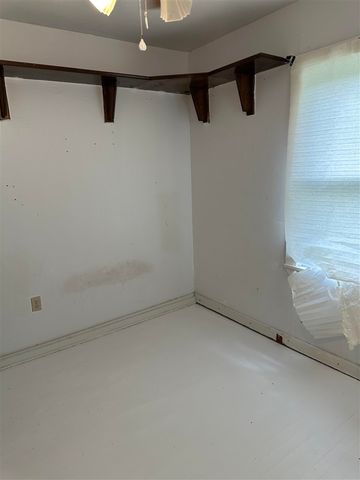 508 SW 18th St, Lawton, OK 73505