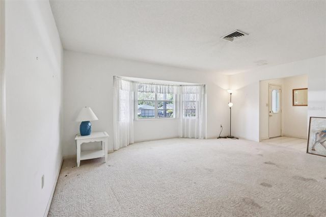 12 SUN AIR BOULEVARD E, Haines City, FL 33844