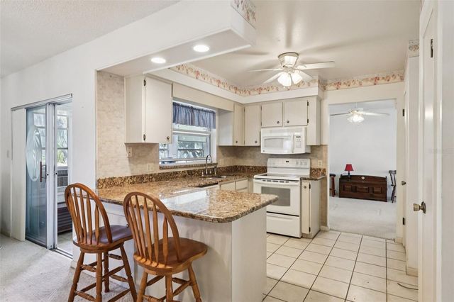 12 SUN AIR BOULEVARD E, Haines City, FL 33844