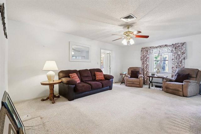 12 SUN AIR BOULEVARD E, Haines City, FL 33844