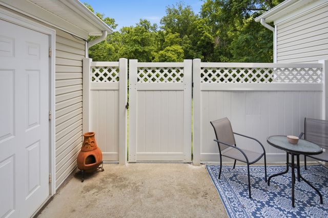 1974 Shaylin Loop, Antioch, TN 37013
