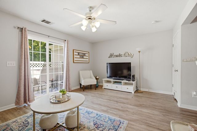 1974 Shaylin Loop, Antioch, TN 37013