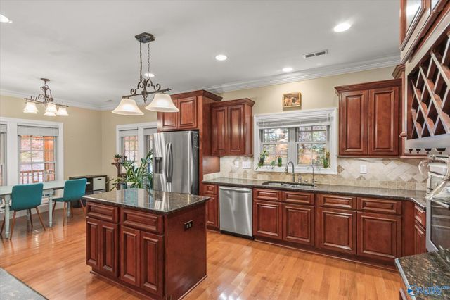 10136 SE Skylark Drive, Huntsville, AL 35803