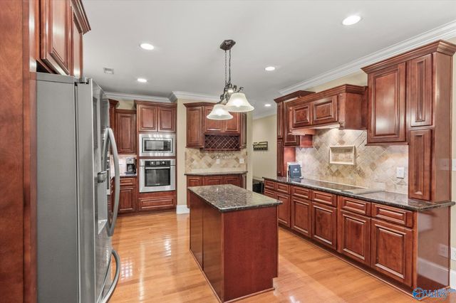 10136 SE Skylark Drive, Huntsville, AL 35803