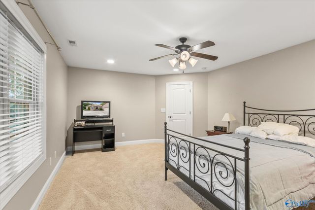 10136 SE Skylark Drive, Huntsville, AL 35803