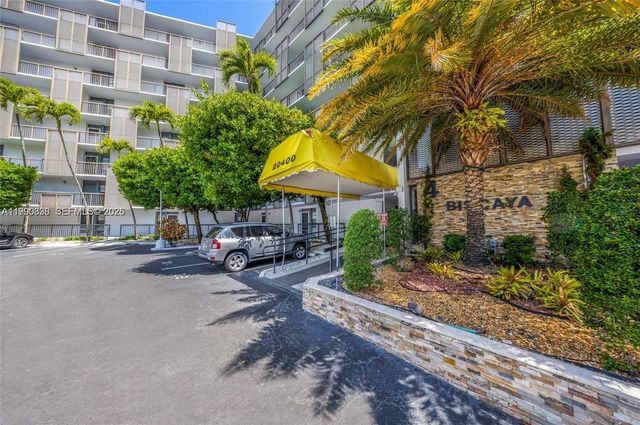 20400 W Country Club Dr 812, Aventura, FL 33180