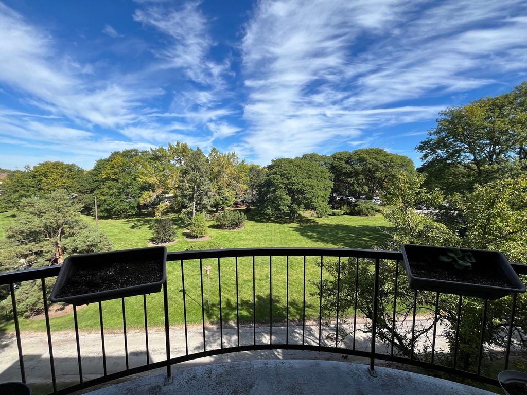 1615 E Central Road 422-C, Arlington Heights, IL 60005 — photo 4