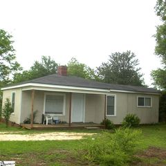 217 Hooker Court, Laurens, SC 29360