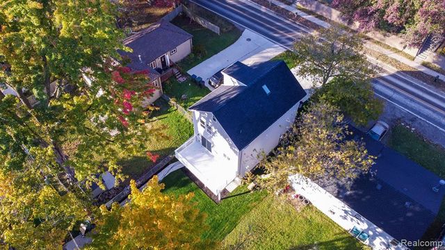 500 N Conklin Road, Lake Orion, MI 48362