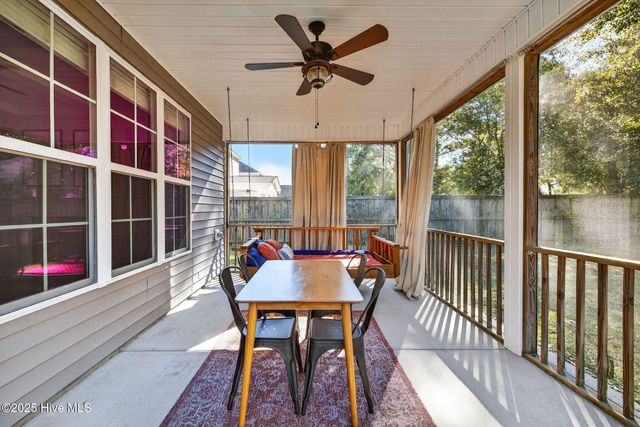 479 W Craftsman Way, Hampstead, NC 28443