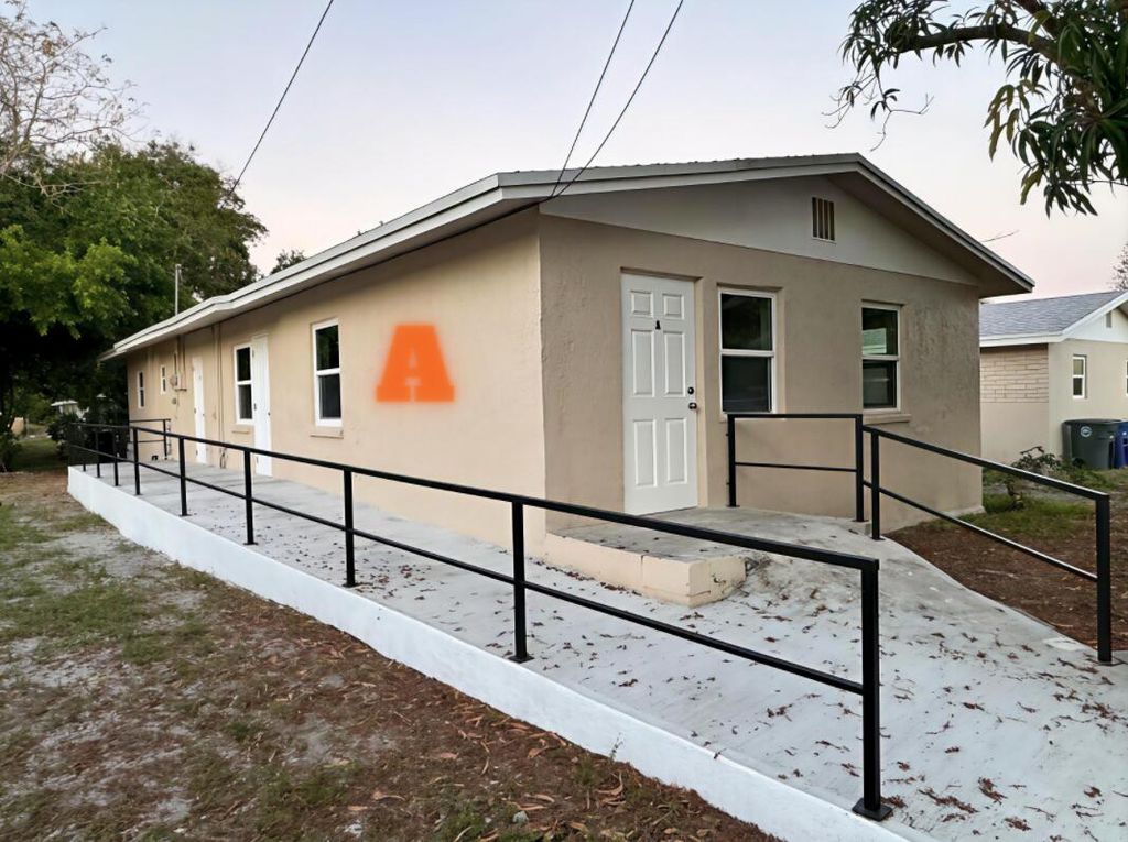 1502 Avenue I A, Fort Pierce, FL 34950