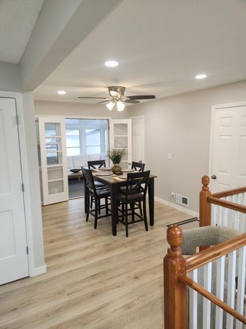500 Bennett Drive NE, Fridley, MN 55432