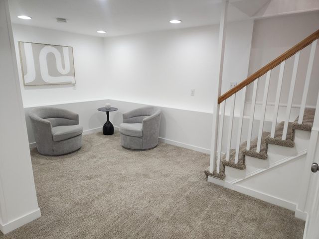 500 Bennett Drive NE, Fridley, MN 55432