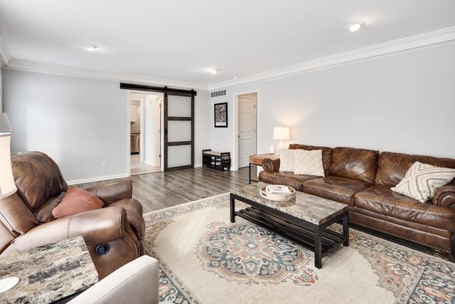 1823 NEW RIVERDALE RD, Germantown, TN 38138