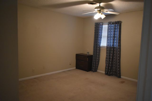 101 BOB ST, Selmer, TN 38375