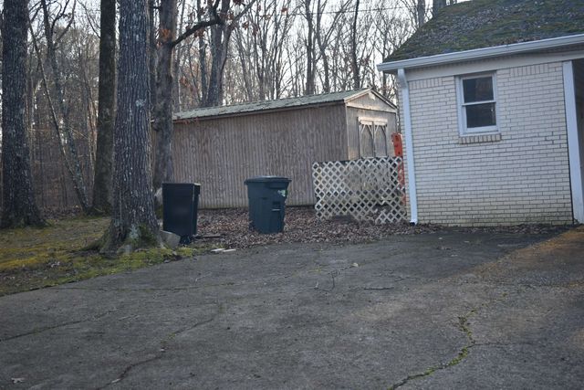 101 BOB ST, Selmer, TN 38375