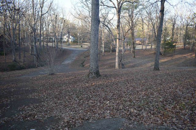 101 BOB ST, Selmer, TN 38375