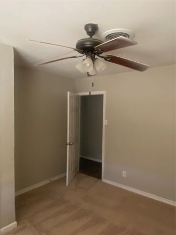 323 Royal Avenue, Duncanville, TX 75137