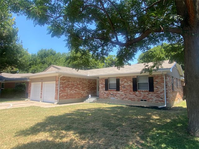 323 Royal Avenue, Duncanville, TX 75137