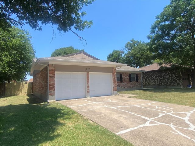 323 Royal Avenue, Duncanville, TX 75137