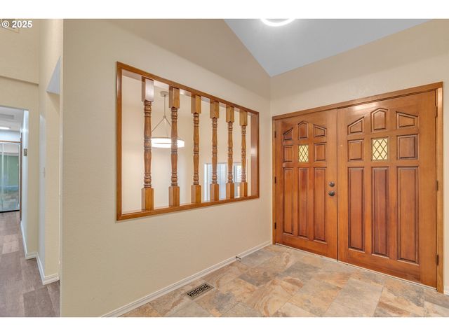 267 MOUNTAIN VIEW St, Glide, OR 97443