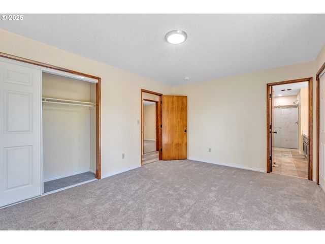 267 MOUNTAIN VIEW St, Glide, OR 97443