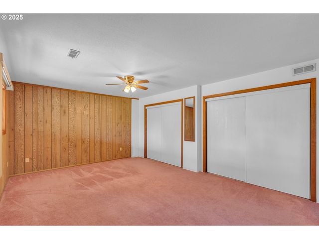 267 MOUNTAIN VIEW St, Glide, OR 97443