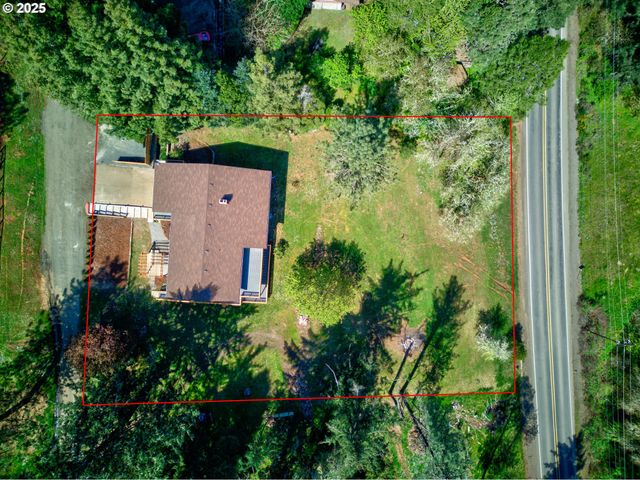 267 MOUNTAIN VIEW St, Glide, OR 97443
