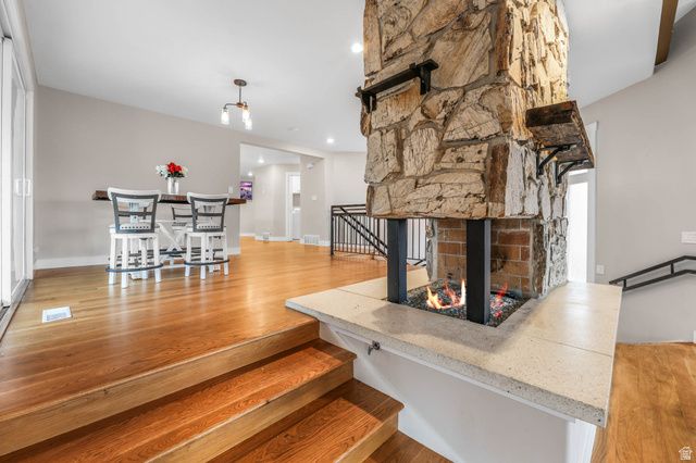 1365 E OAKMONT LN, Fruit Heights, UT 84037