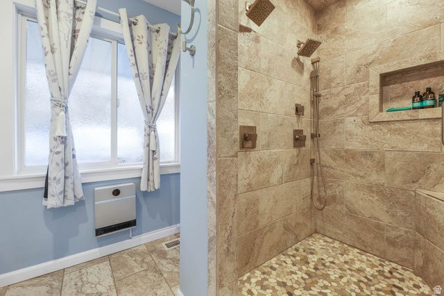 1365 E OAKMONT LN, Fruit Heights, UT 84037