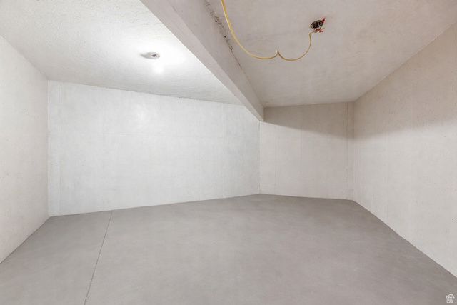 1365 E OAKMONT LN, Fruit Heights, UT 84037