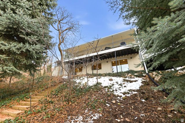 1365 E OAKMONT LN, Fruit Heights, UT 84037